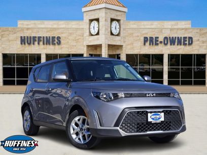 Certified 2025 Kia Soul LX