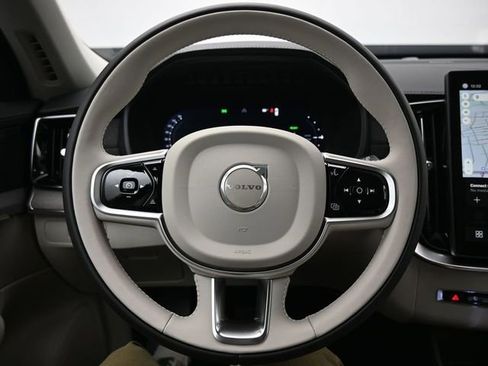 New 2026 Volvo XC90 T8 Ultra w/ Protection Package Premier AWD/4WD image 24