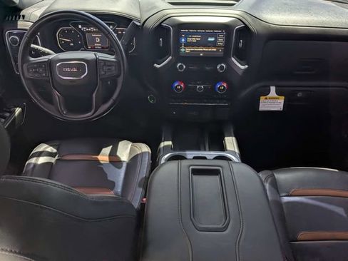 Used 2022 GMC Sierra 2500 AT4 w/ AT4 Premium Plus Package AWD/4WD image 15