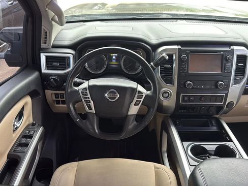 Used 2016 Nissan Titan SV RWD image 25