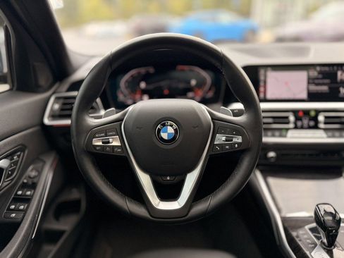 Used 2021 BMW 330i Sedan w/ Premium Package image 17