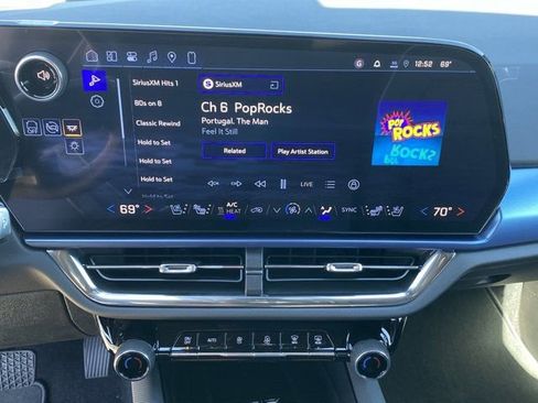 New 2026 Chevrolet Equinox EV LT w/ Convenience Package II image 10