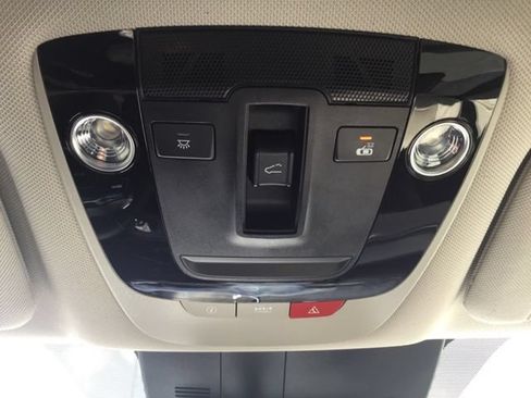 Used 2023 Kia Sorento SX AWD/4WD image 33