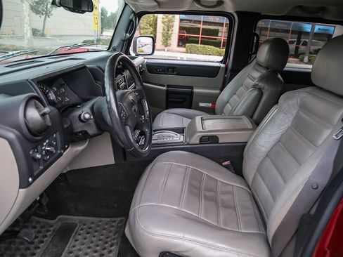 Used 2005 HUMMER H2 w/ Preferred Equipment Group image 24