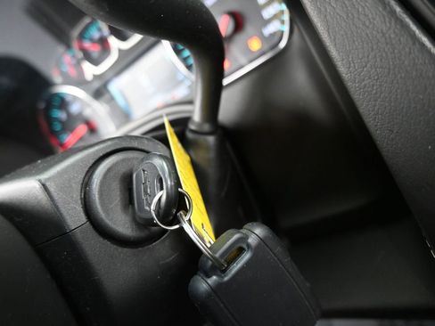 Used 2019 Chevrolet Suburban LT AWD/4WD image 30