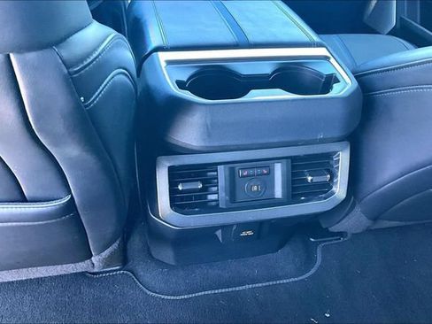 Used 2025 Ford F250 Platinum w/ FX4 Off-Road Package AWD/4WD image 20