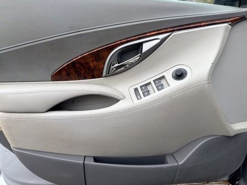 Used 2012 Buick LaCrosse Leather image 15