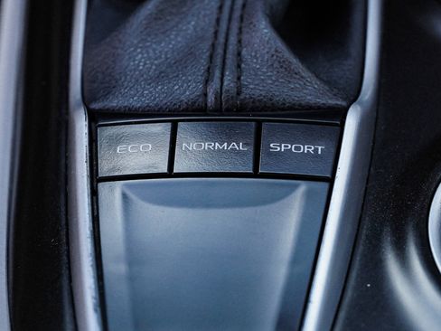 Certified 2023 Toyota Camry LE FWD image 35