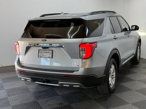 Used 2020 Ford Explorer XLT w/ Equipment Group 202A AWD/4WD image 10