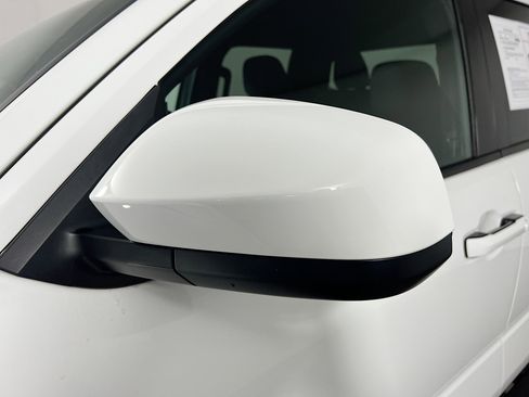 Used 2024 Toyota Tacoma SR5 image 12