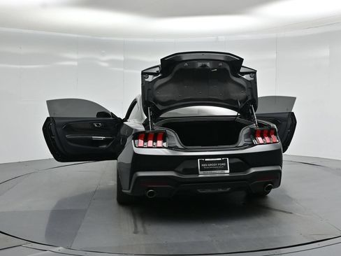 Used 2024 Ford Mustang Coupe RWD image 25