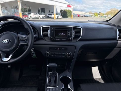 Used 2017 Kia Sportage LX AWD/4WD image 22