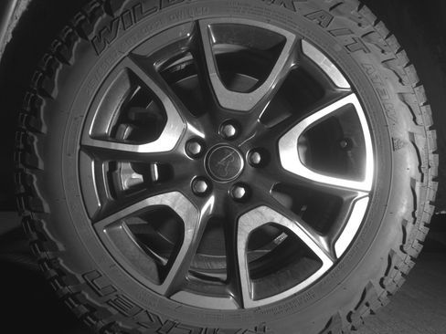 Used 2025 Jeep Compass Trailhawk AWD/4WD image 12