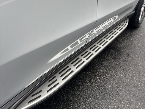 Used 2020 Mercedes-Benz GLE 350 4MATIC image 13