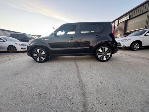 Used 2014 Kia Soul ! image 14
