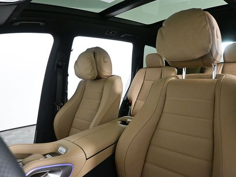 New 2026 Mercedes-Benz GLS 580 4MATIC image 5
