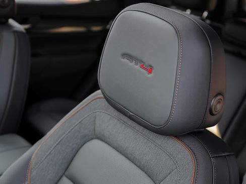 New 2026 GMC Terrain AT4 w/ Convenience Package III image 12