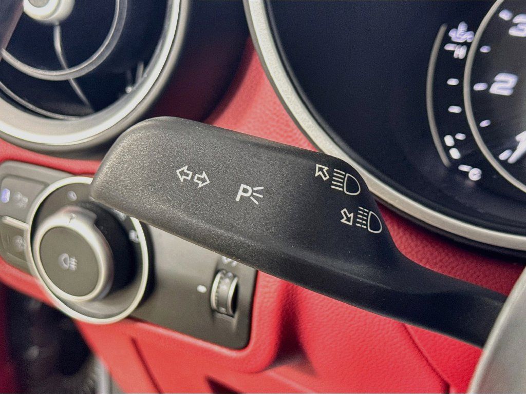Used 2020 Alfa Romeo Stelvio AWD w/ Nero Edizione image 13