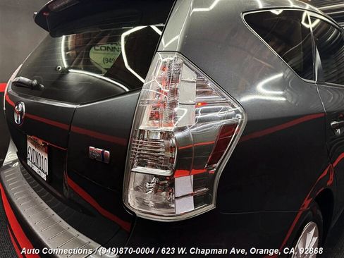 Used 2012 Toyota Prius V Three image 29