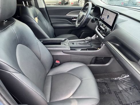 Used 2024 Toyota Grand Highlander FWD image 14