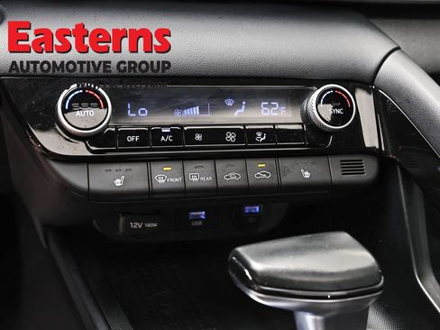 Used 2021 Hyundai Elantra SEL w/ Convenience + Premium Package FWD image 19