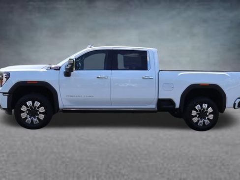 New 2026 GMC Sierra 2500 Denali w/ Denali Reserve Package AWD/4WD image 4