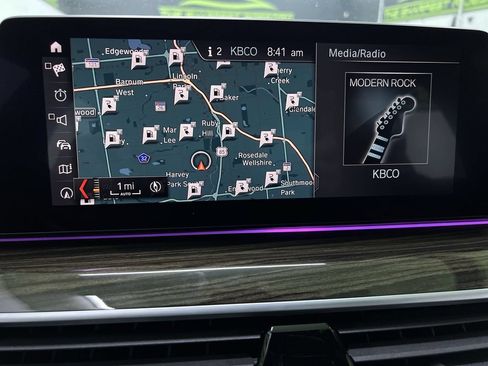 Used 2019 BMW 530e w/ Convenience Package RWD image 24