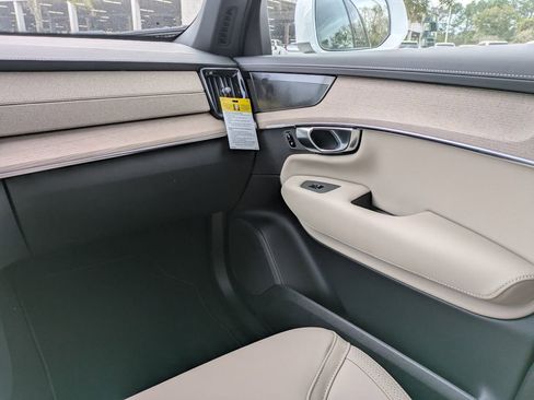 New 2026 Volvo XC90 B6 Plus AWD/4WD image 21