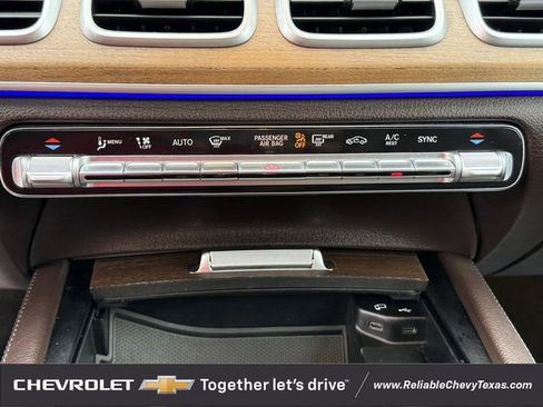 Used 2022 Mercedes-Benz GLS 450 4MATIC image 22