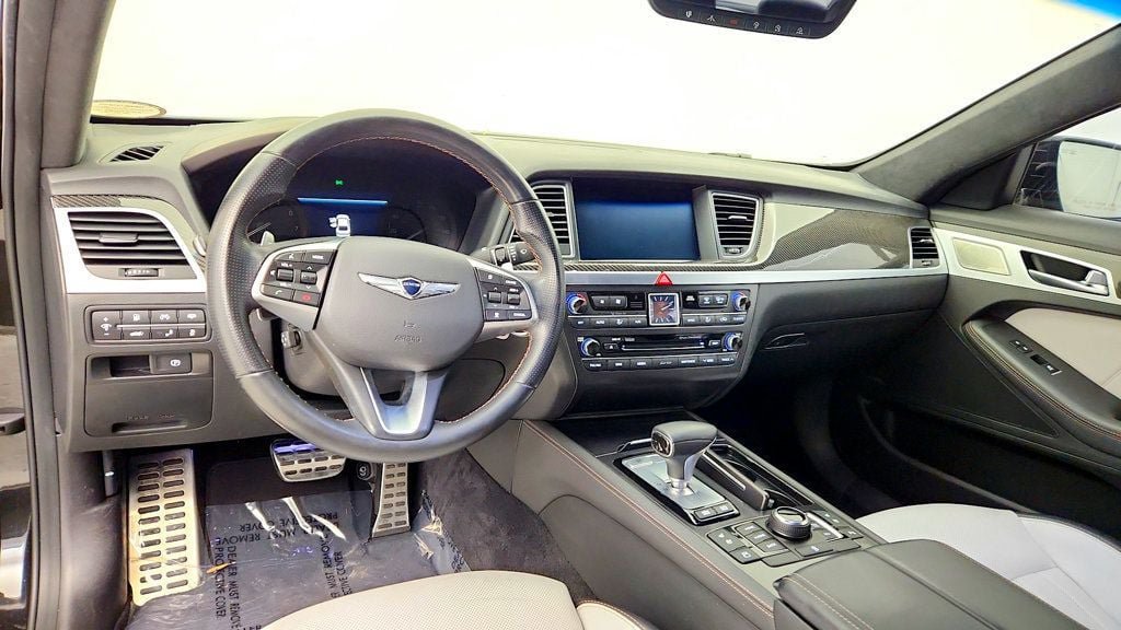 Used 2018 Genesis G80 3.3T Sport RWD image 14