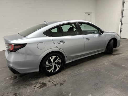 Used 2023 Subaru Legacy image 8