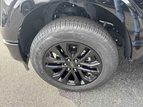 Used 2024 Ford F150 Lariat w/ Equipment Group 502A High image 11