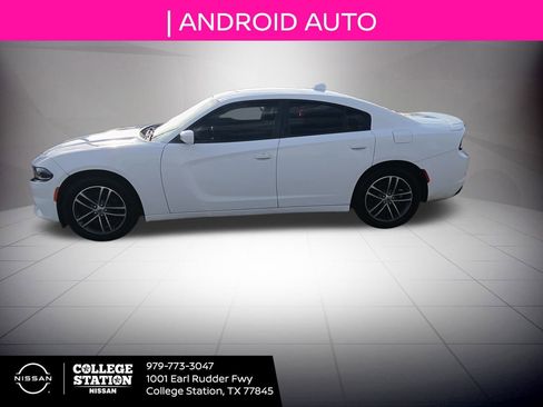 Used 2019 Dodge Charger SXT image 7