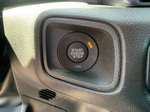 Used 2024 Jeep Wrangler Unlimited Sport AWD/4WD image 25