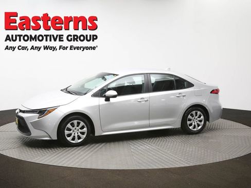 Used 2022 Toyota Corolla LE FWD image 58