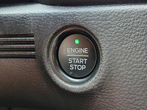 Used 2022 Ford Ranger Lariat w/ Equipment Group 501A High image 10