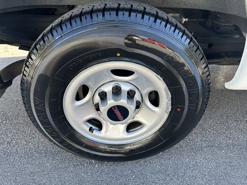 Used 2020 GMC Savana 2500 w/ Driver Convenience Package image 29