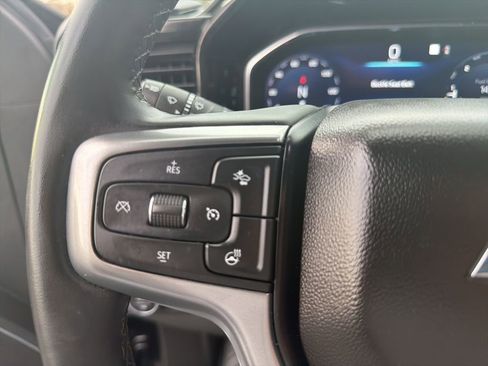 Used 2023 Chevrolet Silverado 1500 LT AWD/4WD image 42