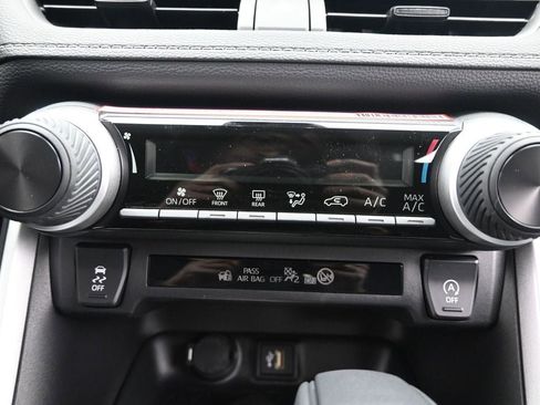 New 2025 Toyota RAV4 LE image 31