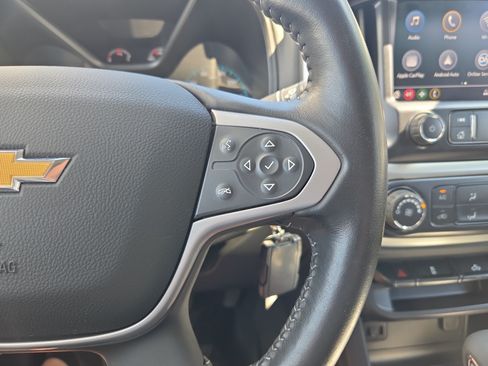 Used 2022 Chevrolet Colorado LT w/ LT Convenience Package AWD/4WD image 19