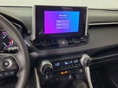 Used 2025 Toyota RAV4 XLE FWD image 28