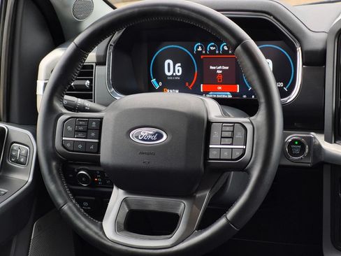 Used 2022 Ford F150 Lariat AWD/4WD image 16
