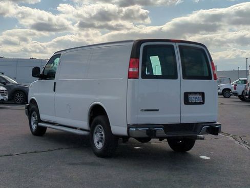 Used 2022 Chevrolet Express 2500 w/ Driver Convenience Package RWD image 6