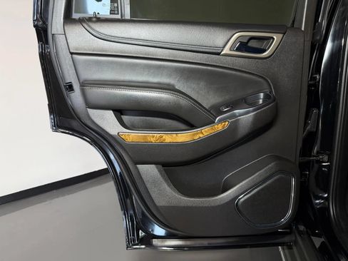Used 2015 GMC Yukon Denali w/ Open Road Package AWD/4WD image 21