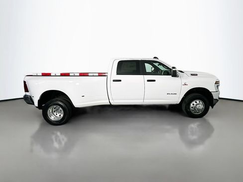 New 2026 RAM 3500 Big Horn AWD/4WD image 8