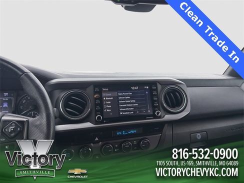 Used 2021 Toyota Tacoma TRD Sport image 15