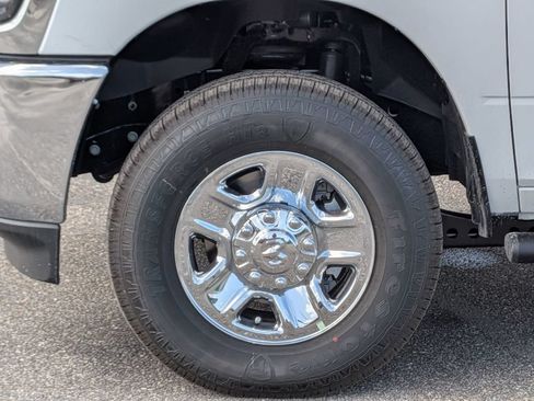 New 2026 RAM 2500 Tradesman AWD/4WD image 12