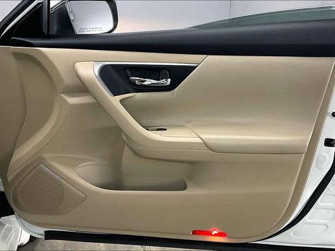 Used 2015 Nissan Altima 2.5 S w/ Power Driver Seat Package image 24