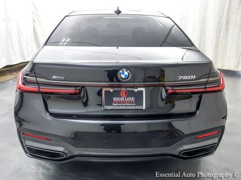 Used 2022 BMW 750i xDrive w/ Executive Package AWD/4WD image 7