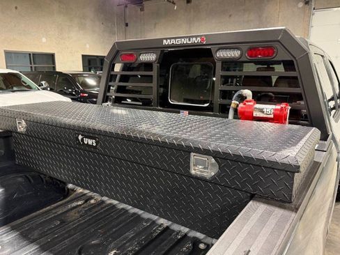 Used 2021 Ford F350 Lariat w/ Camper Package image 11